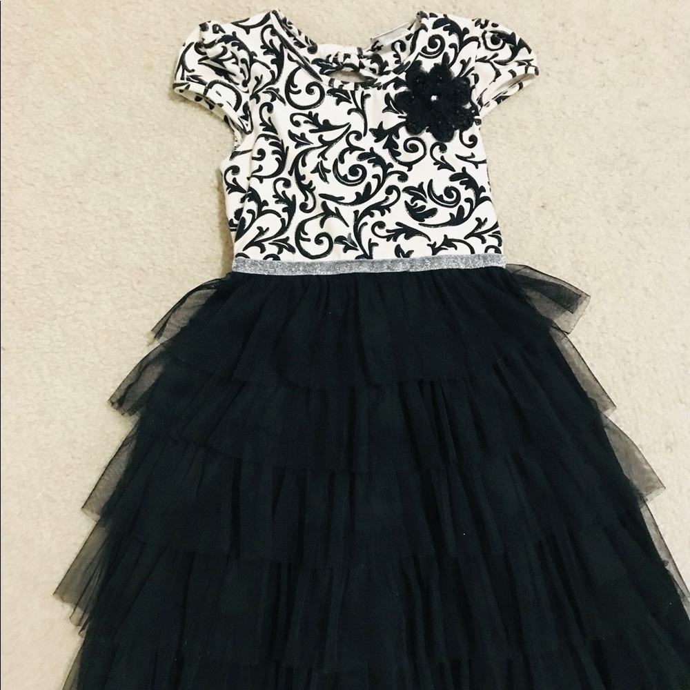 Black / ivory with silver accents dress, size 6/7